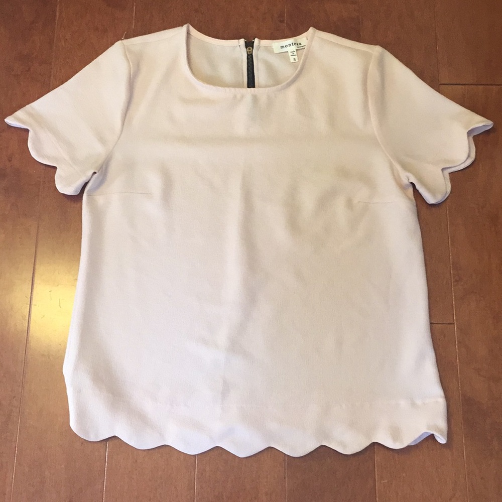 Pretty blush scallop top